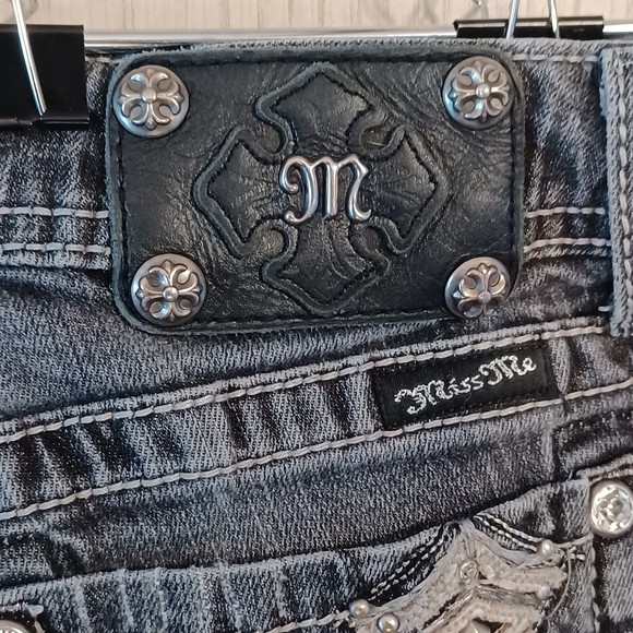 Miss Me Jeans Size 29 Faded Black Low-Rise 30Wx30L Skinny, Bedazzled, Distressed - Picture 8 of 14